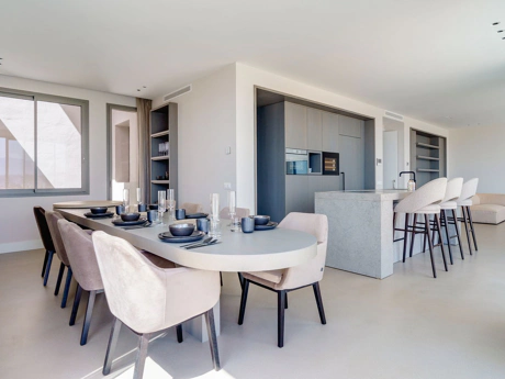 Villa for sale in Estepona