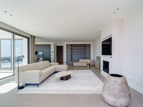 Villa for sale in Estepona