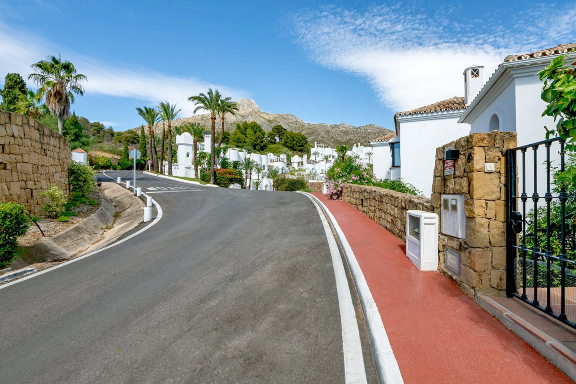 Adosado en venta en Nagüeles, Marbella Golden Mile