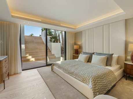 Villa en venta en Aloha, Nueva Andalucia