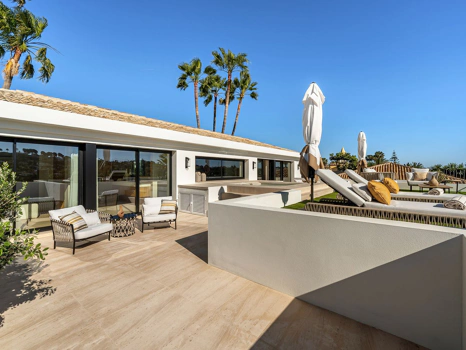 Villa en venta en Aloha, Nueva Andalucia