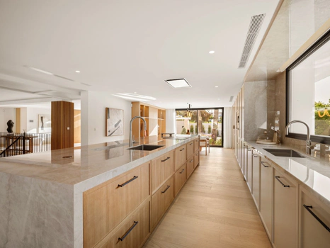 Villa en venta en Aloha, Nueva Andalucia