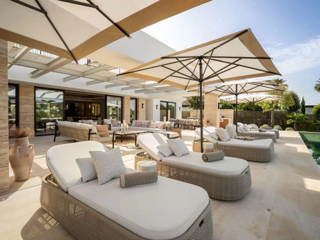 Villa en venta en Aloha, Nueva Andalucia