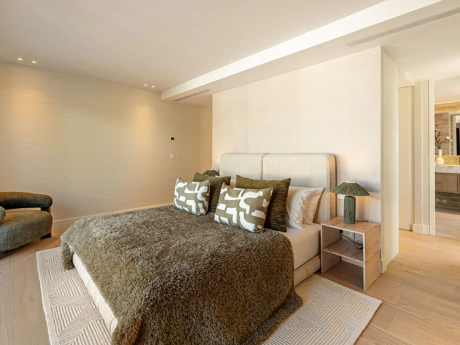 Villa en venta en Aloha, Nueva Andalucia