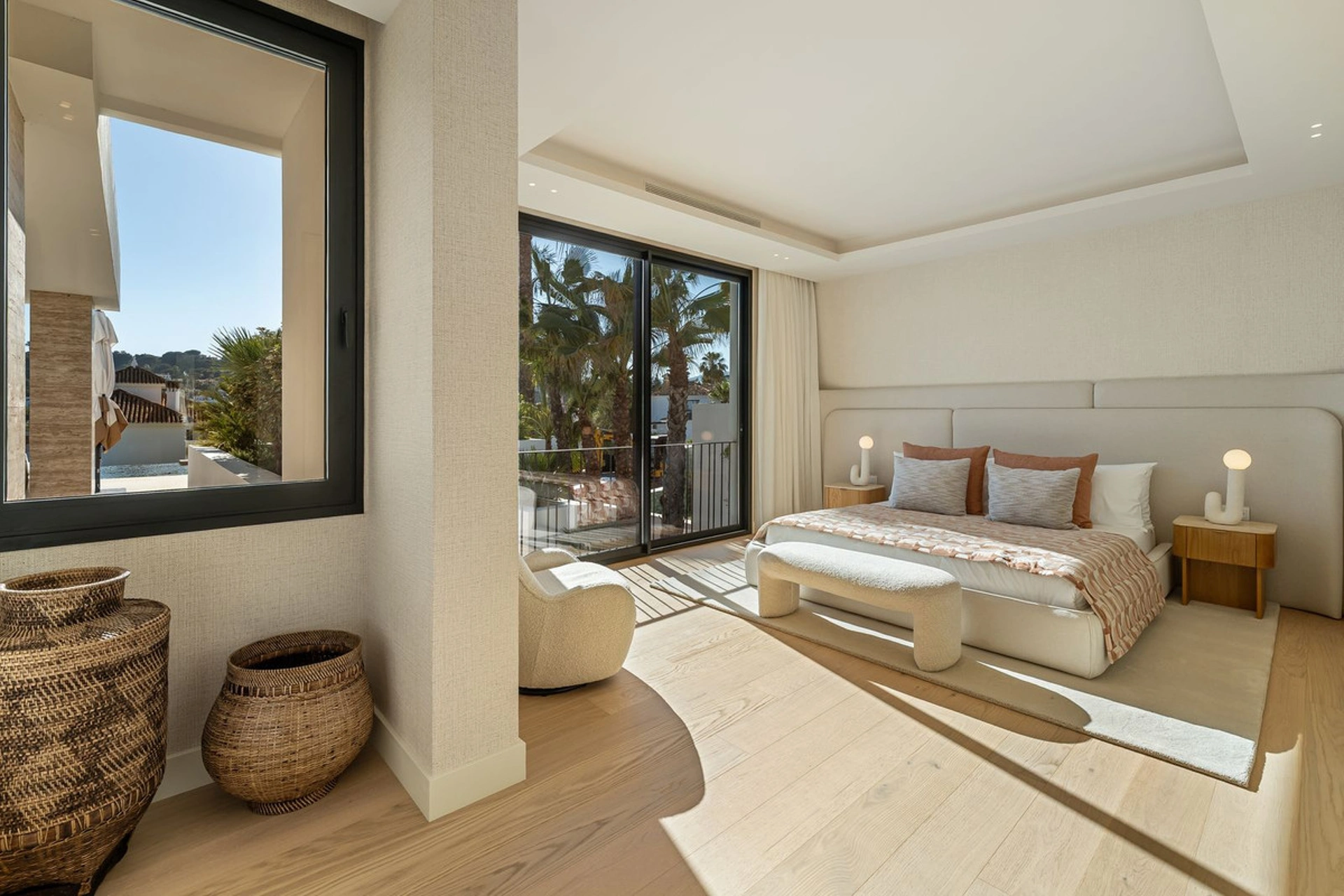 Villa en venta en Aloha, Nueva Andalucia