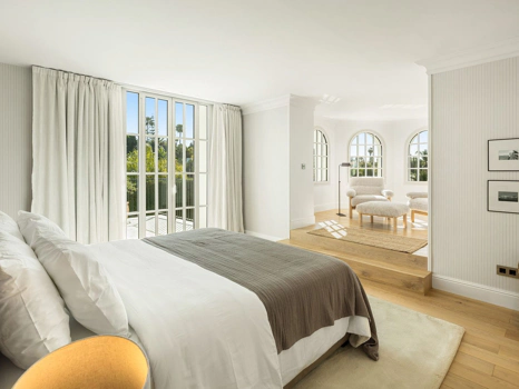Villa en venta en Nueva Andalucia, Marbella