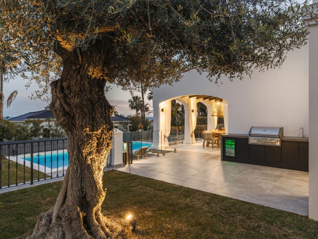Villa for sale in Marbella Golden Mile
