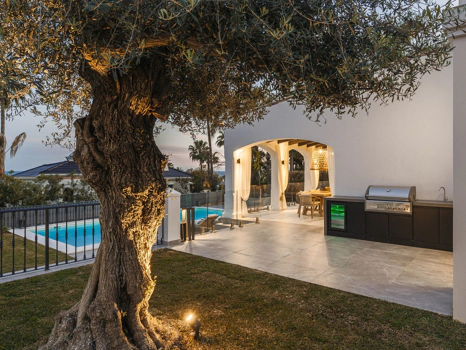 Villa for sale in Marbella Golden Mile