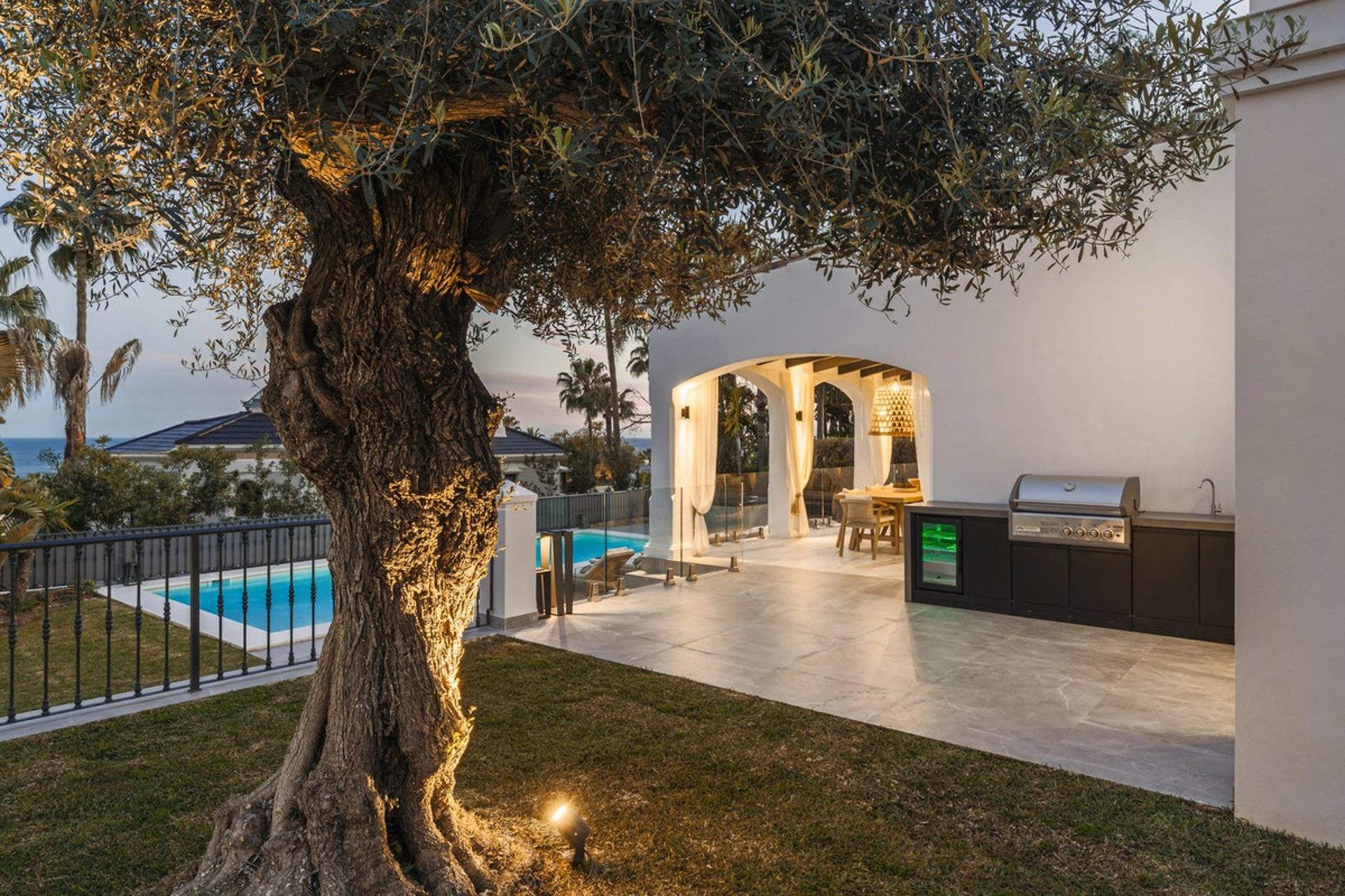 Villa for sale in Marbella Golden Mile