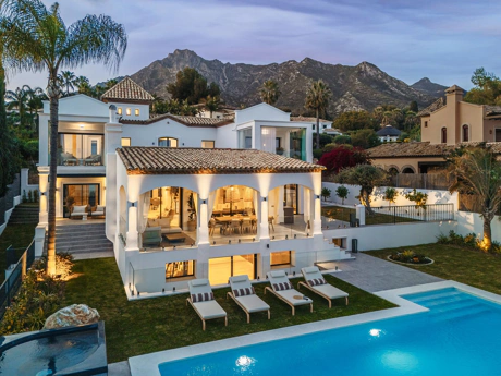 Villa for sale in Marbella Golden Mile