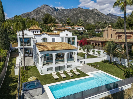 Villa for sale in Marbella Golden Mile