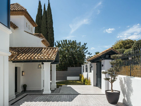 Villa for sale in Marbella Golden Mile