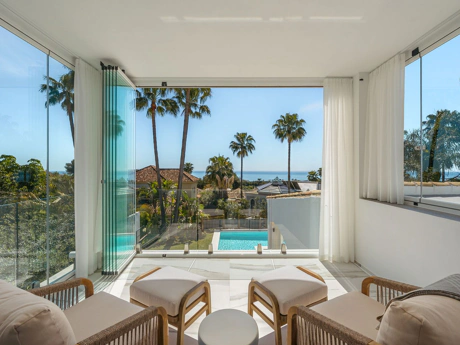 Villa for sale in Marbella Golden Mile