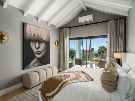 Villa for sale in Marbella Golden Mile