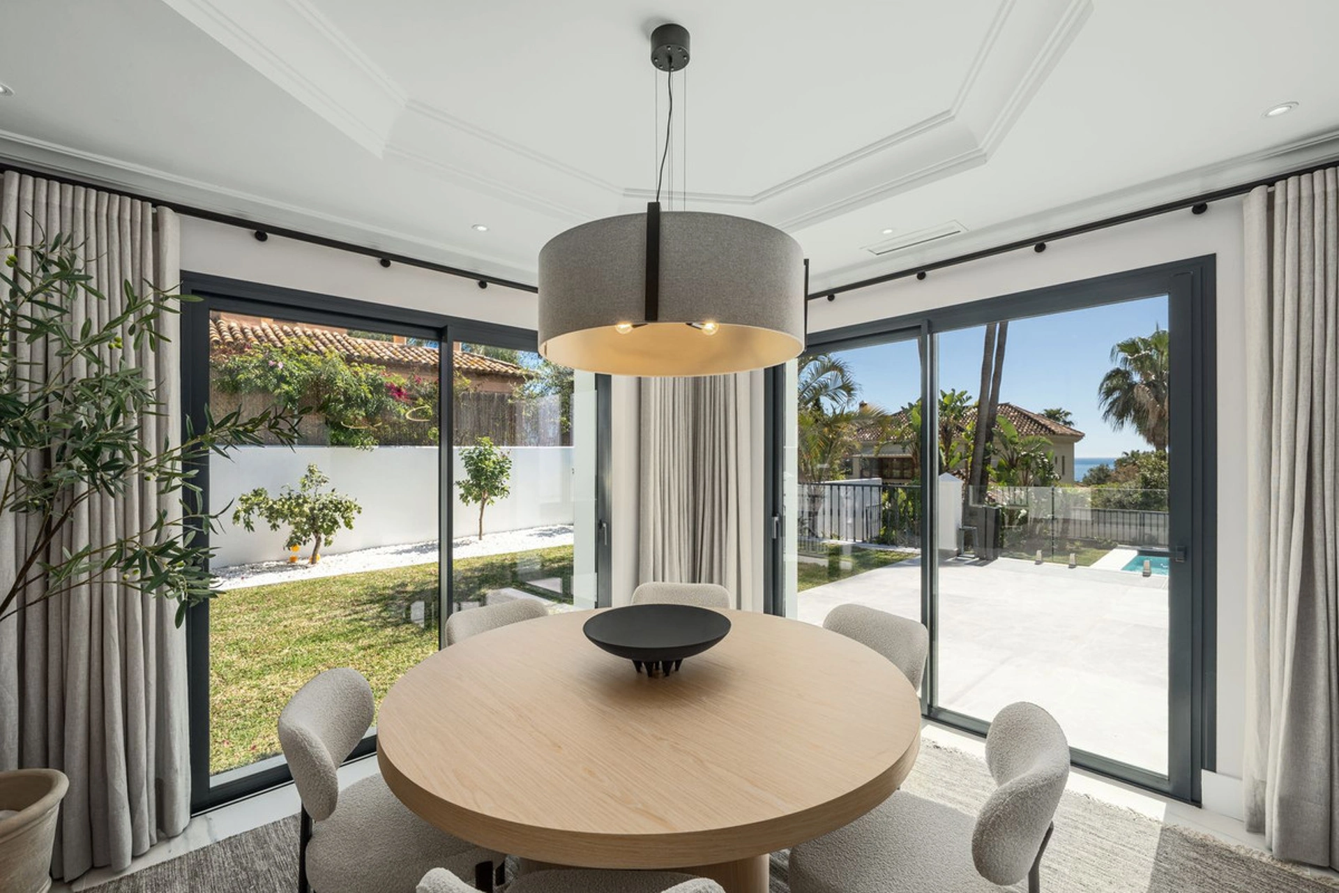 Villa for sale in Marbella Golden Mile