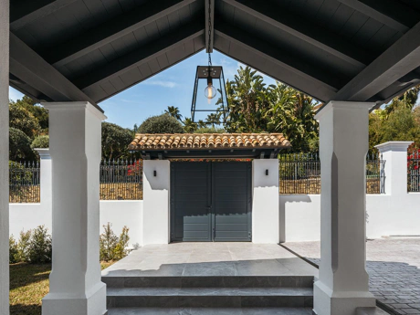 Villa for sale in Marbella Golden Mile