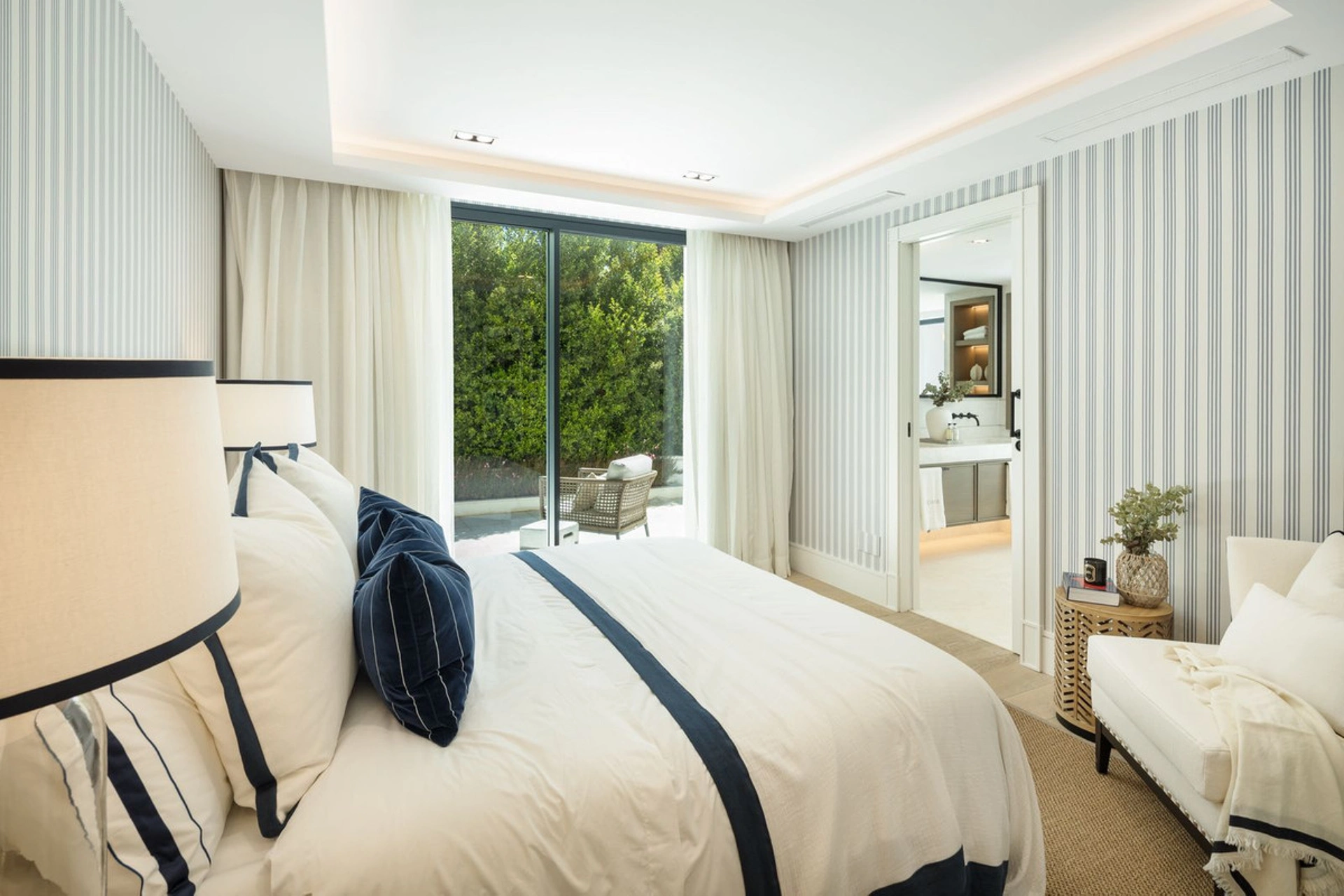 Villa for sale in Nueva Andalucia, Marbella