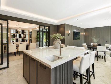 Villa for sale in Nueva Andalucia, Marbella