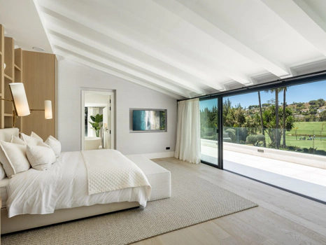 Villa for sale in Nueva Andalucia, Marbella