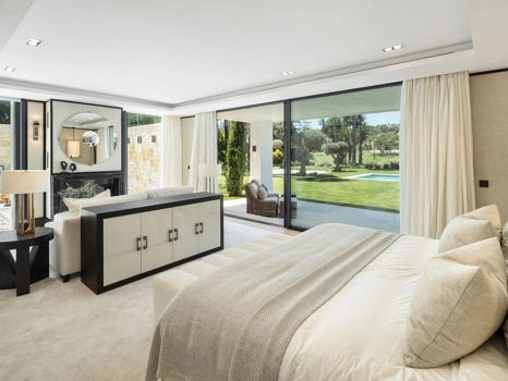 Villa for sale in Nueva Andalucia, Marbella
