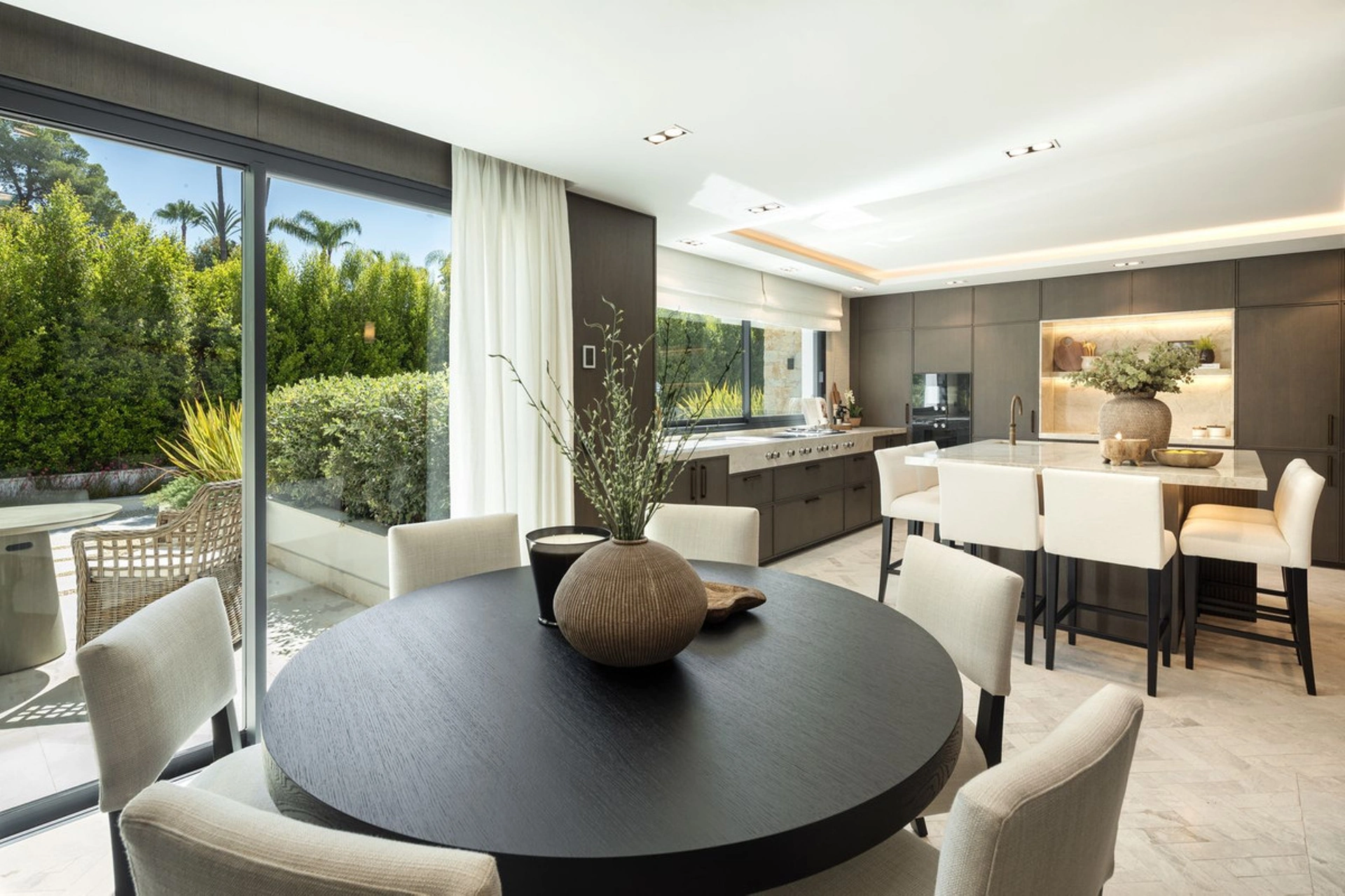 Villa for sale in Nueva Andalucia, Marbella