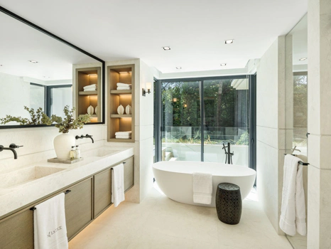 Villa for sale in Nueva Andalucia, Marbella