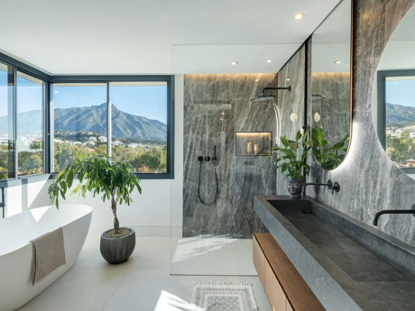 Villa for sale in Marbella