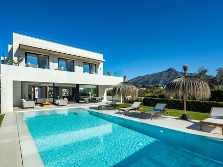 Villa for sale in Marbella