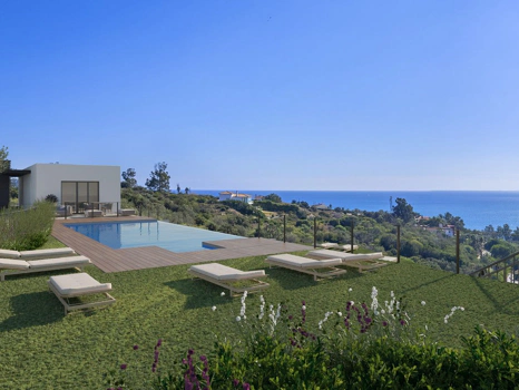 Town House for sale in Estepona