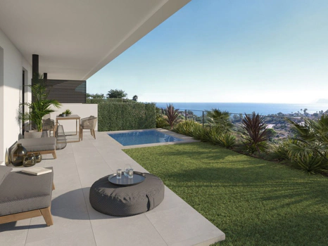 Town House for sale in Estepona