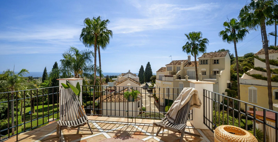 4 Bedrooms - Sea Views - Blend of Andalusian Heritage and Nordic Sophistication on the Golden Mile
