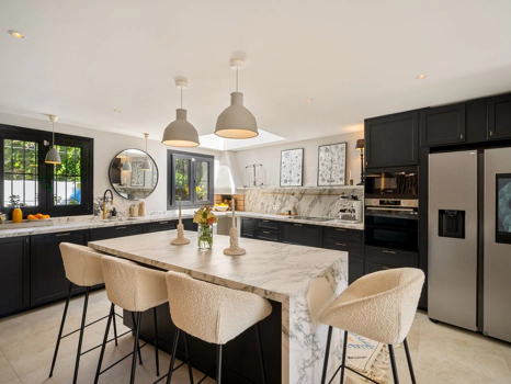 4 Bedrooms - Sea Views - Blend of Andalusian Heritage and Nordic Sophistication on the Golden Mile
