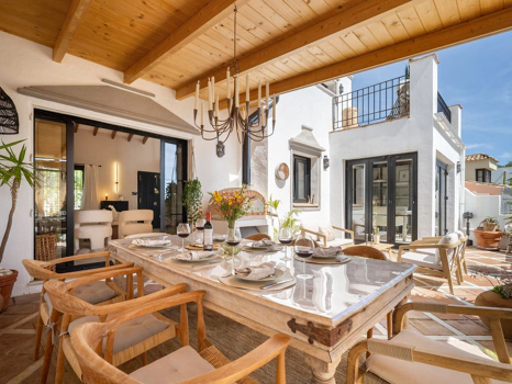 4 Bedrooms - Sea Views - Blend of Andalusian Heritage and Nordic Sophistication on the Golden Mile