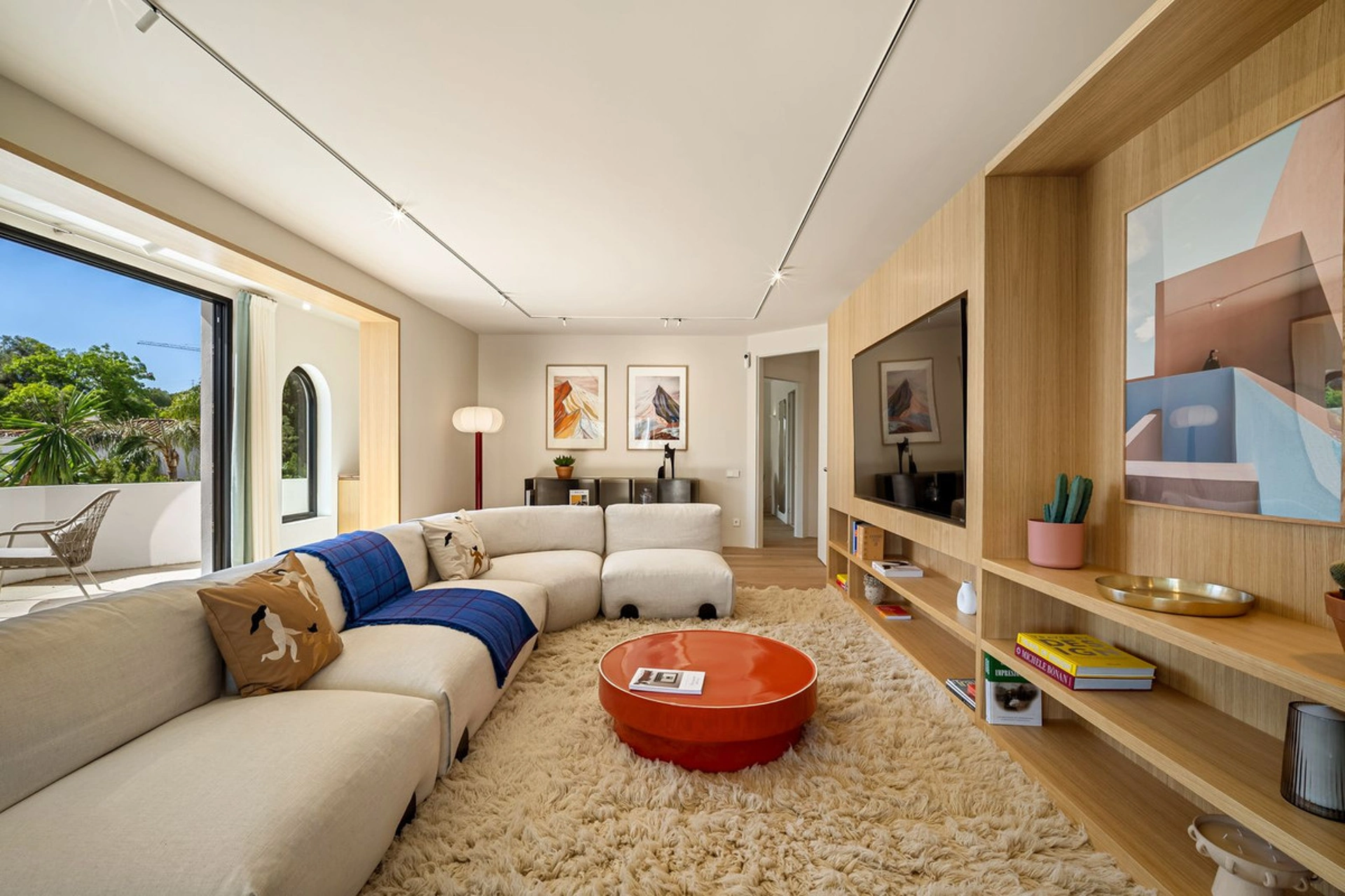 Villa for sale in Nueva Andalucia, Marbella