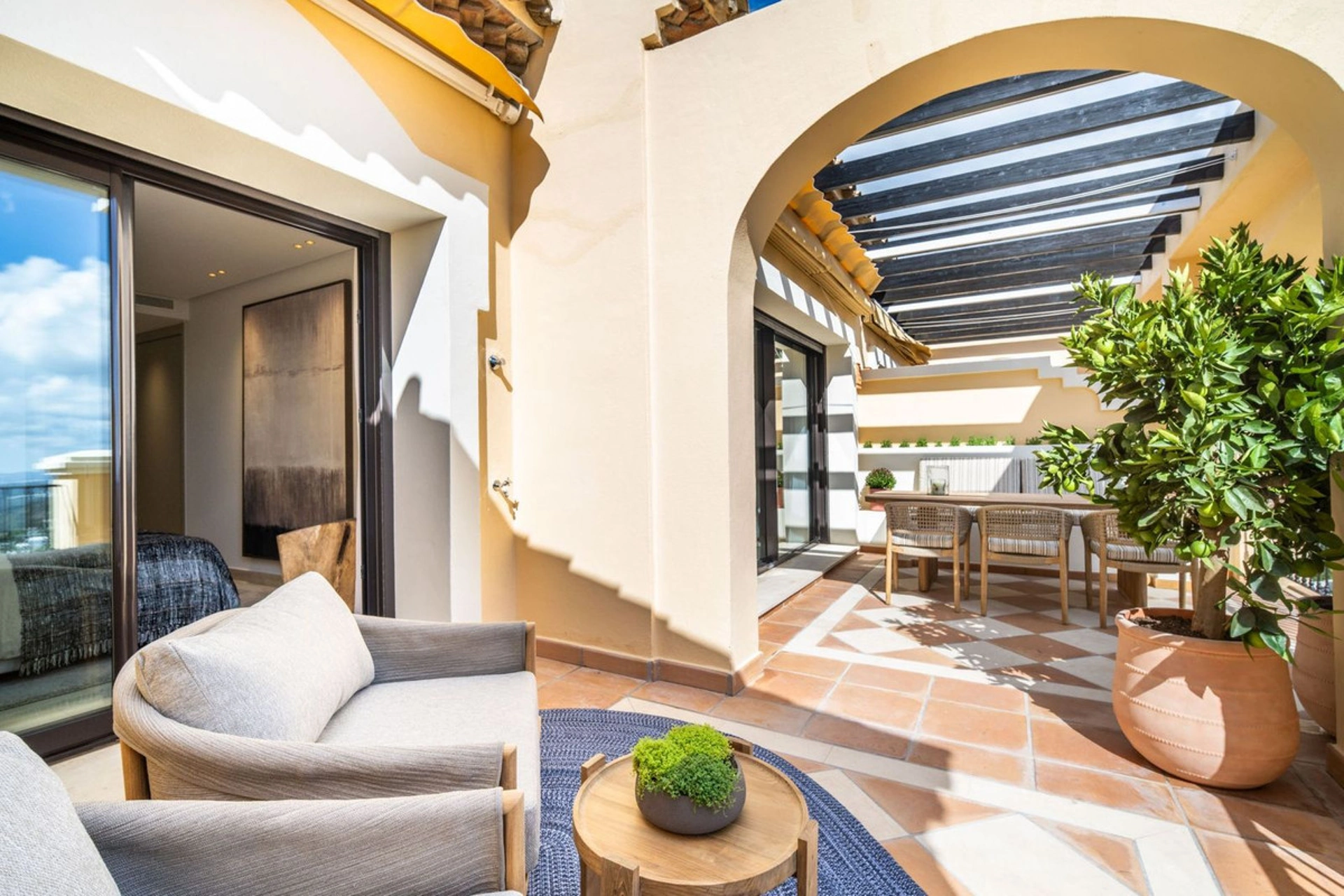 Penthouse for sale in La Quinta, Benahavis