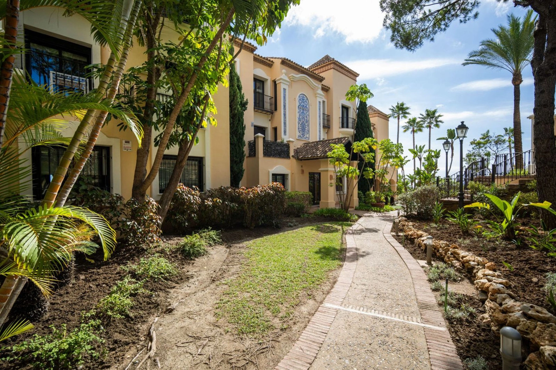 Penthouse for sale in La Quinta, Benahavis