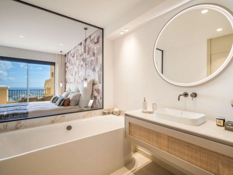 Penthouse for sale in La Quinta, Benahavis