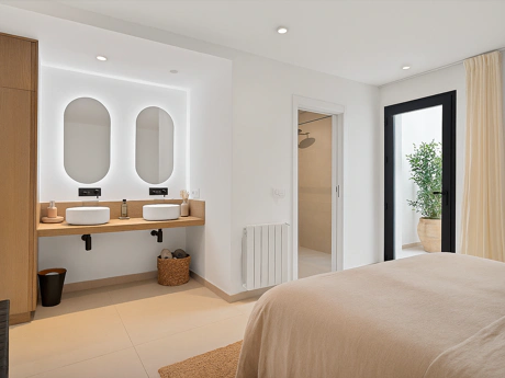 Beautiful refurbished ground floor apartment in the heart of Estepona