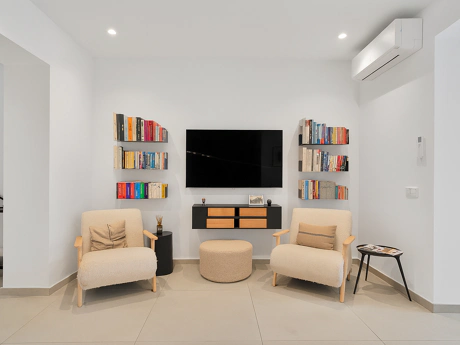 Beautiful refurbished ground floor apartment in the heart of Estepona