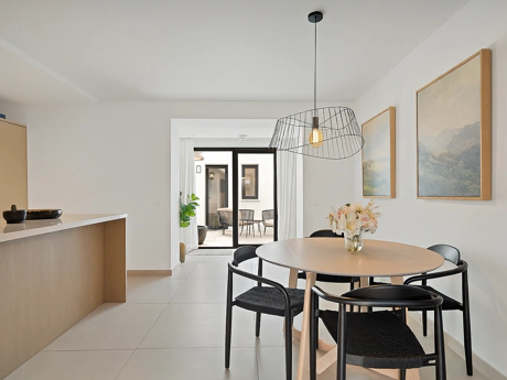 Beautiful refurbished ground floor apartment in the heart of Estepona