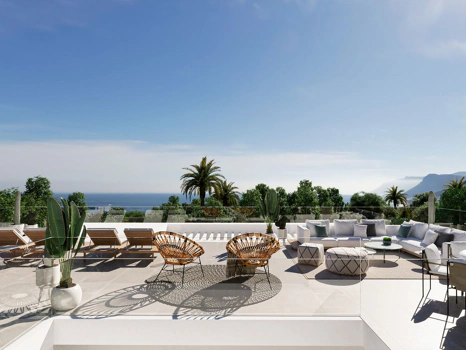 Villa for sale in New Golden Mile, Estepona East