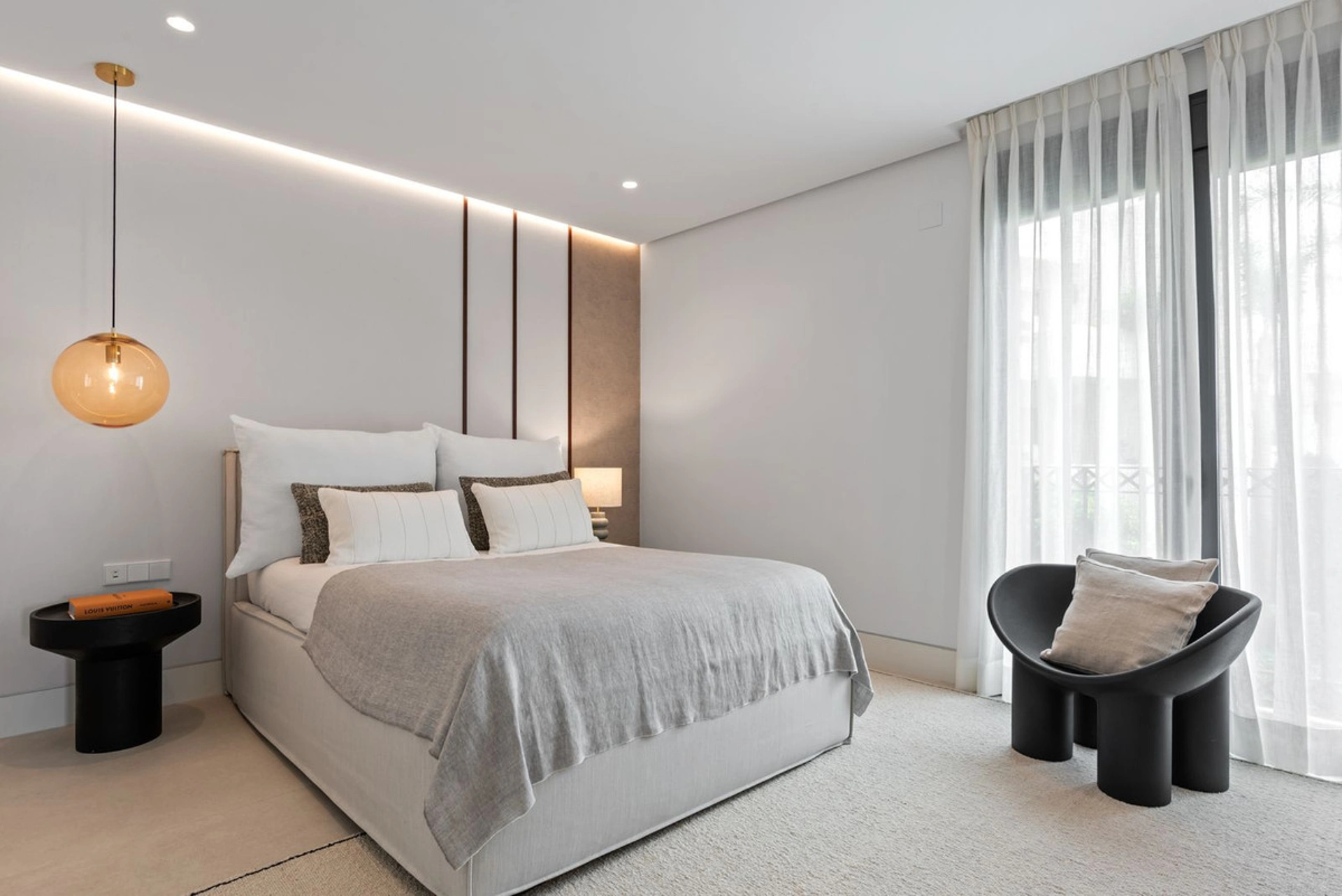 Apartment for sale in New Golden Mile, Estepona East