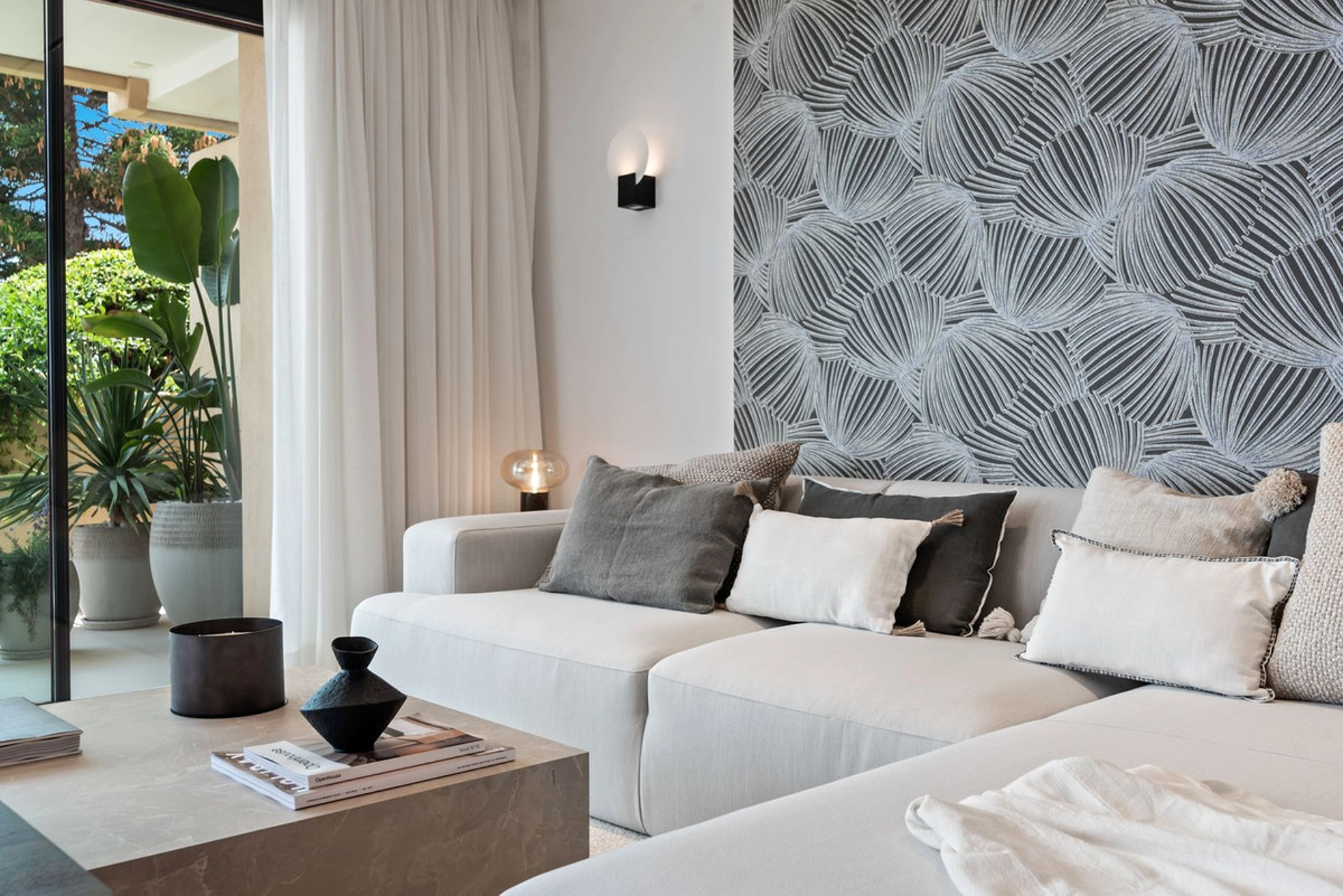 Apartment for sale in New Golden Mile, Estepona East