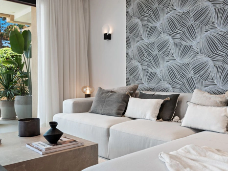 Apartment for sale in New Golden Mile, Estepona East