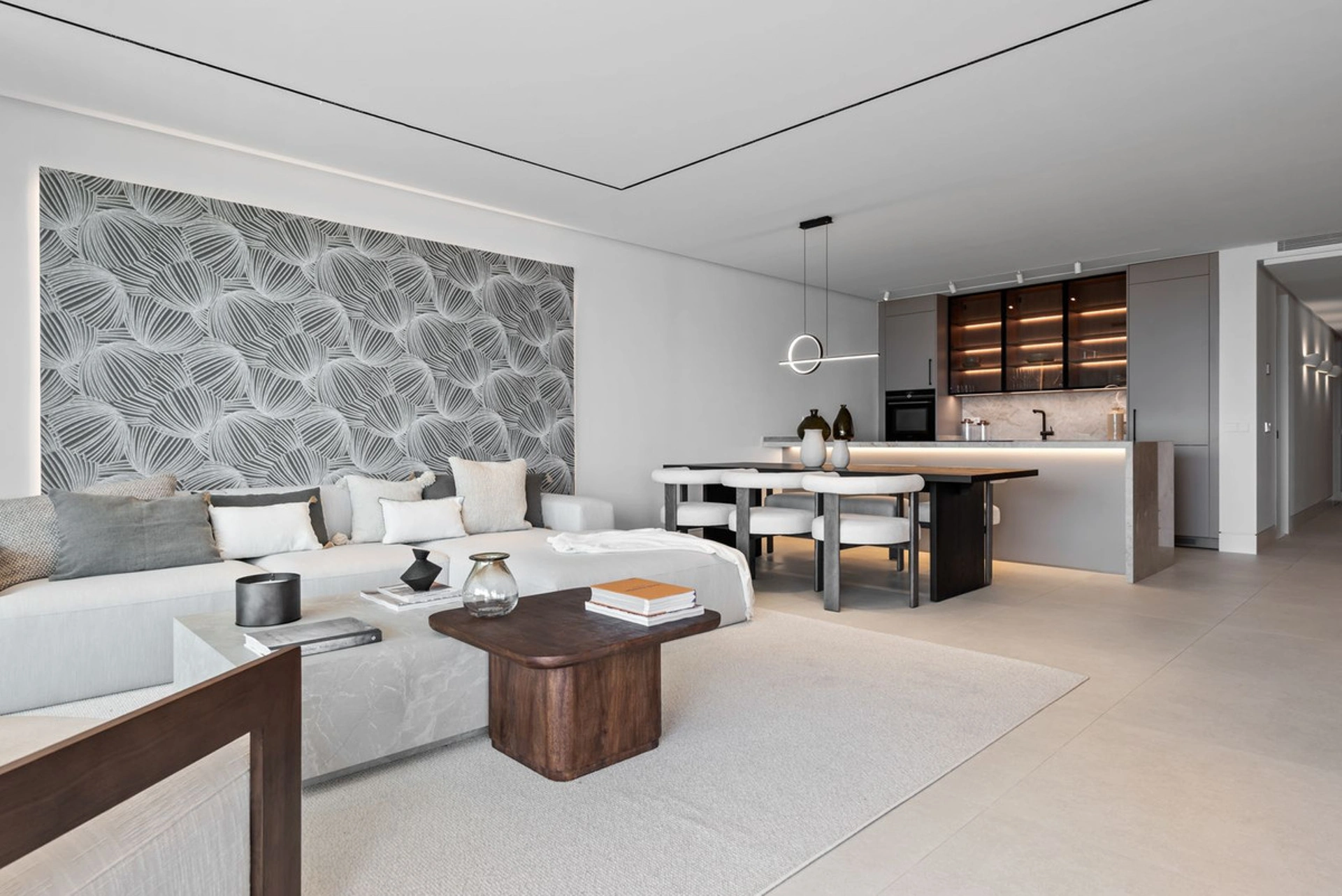 Apartment for sale in New Golden Mile, Estepona East