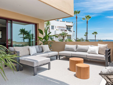 Apartment for sale in New Golden Mile, Estepona East