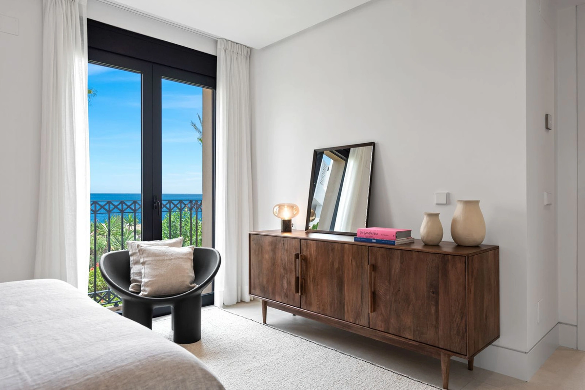 Apartment for sale in New Golden Mile, Estepona East