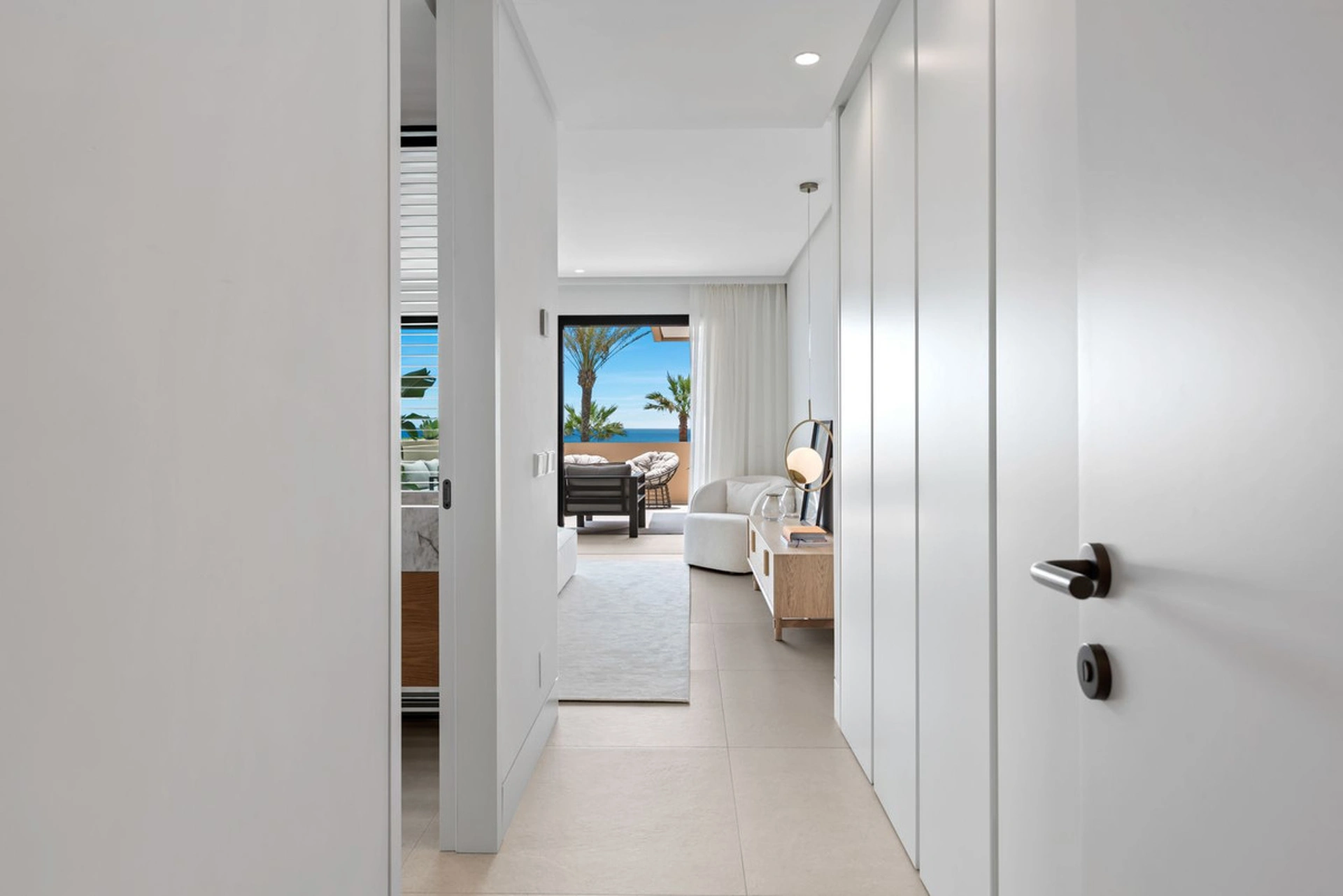 Apartment for sale in New Golden Mile, Estepona East
