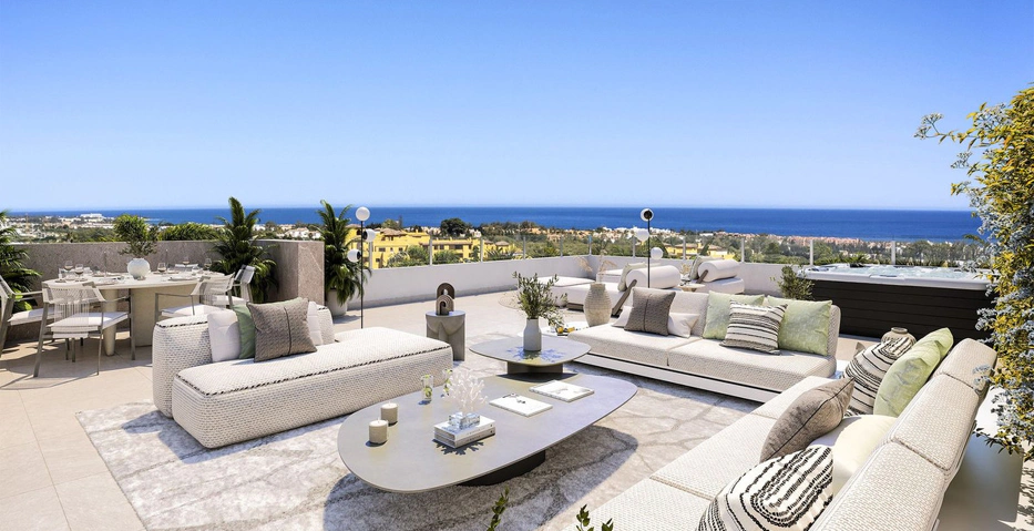 Sea Views, Golf and Modern Living in Estepona