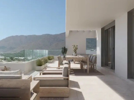 Penthouse for sale in Estepona